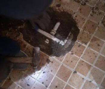 哈尔滨市卫生间漏水维修公司为您分享下卫生间渗水如何处理及注意事项