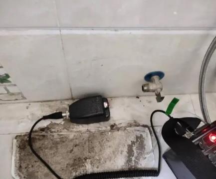 哈尔滨市屋顶漏水维修公司分享下卫生间漏水的危害及解决方法